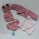 Conjunto rebeca corta, zapatos, cubrepañal y capota de lana con blusa de tela para Antonio Juan 42 cm
