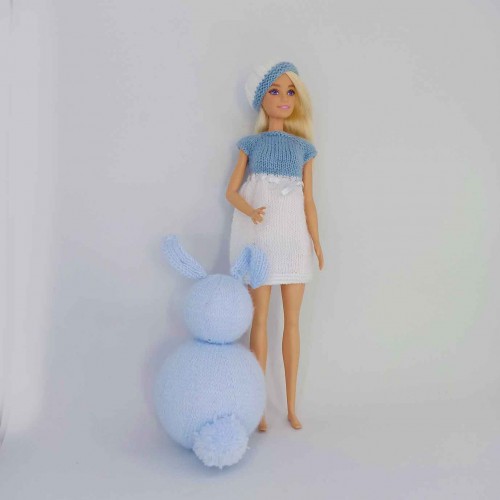 Conjunto vestido y gorro de lana válido para muñecas tipo Barbie