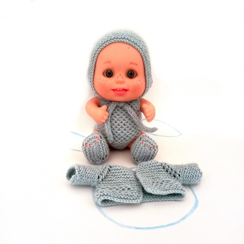 Patrón pelele con dibujos, rebeca, capota y zapatos válido para Baby Pelón