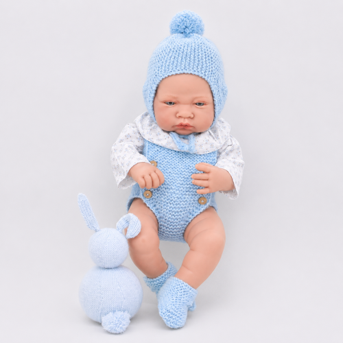 Conjunto con Pelele, botas y gorro de lana con camisa de tela Antonio Juan 42 cm